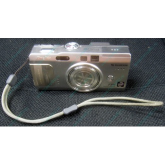Фотоаппарат Fujifilm FinePix F810 (без зарядного устройства) - Сыктывкар